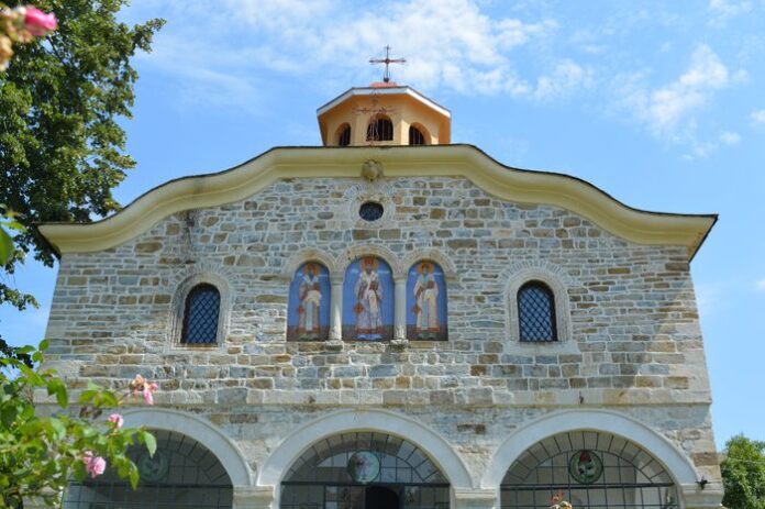 bozhentsi-close-village-0004