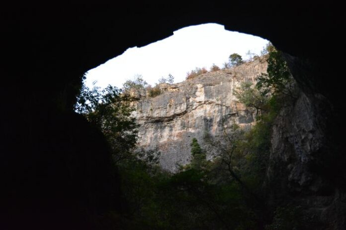 devetashka-cave-0008