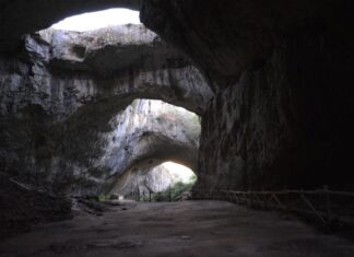 Devetashka Cave Pictures