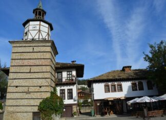 Tryavna Pictures